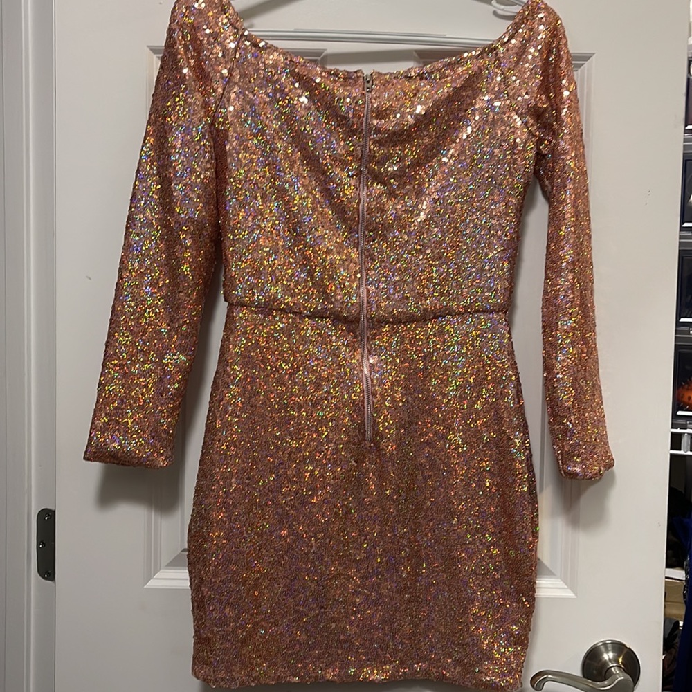 Sparkling Rose Gold Sequin Long Sleeve Party Dress - Picture 2 of 2